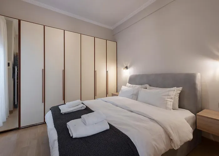 Cityscape Elegance, Sea View Salonic